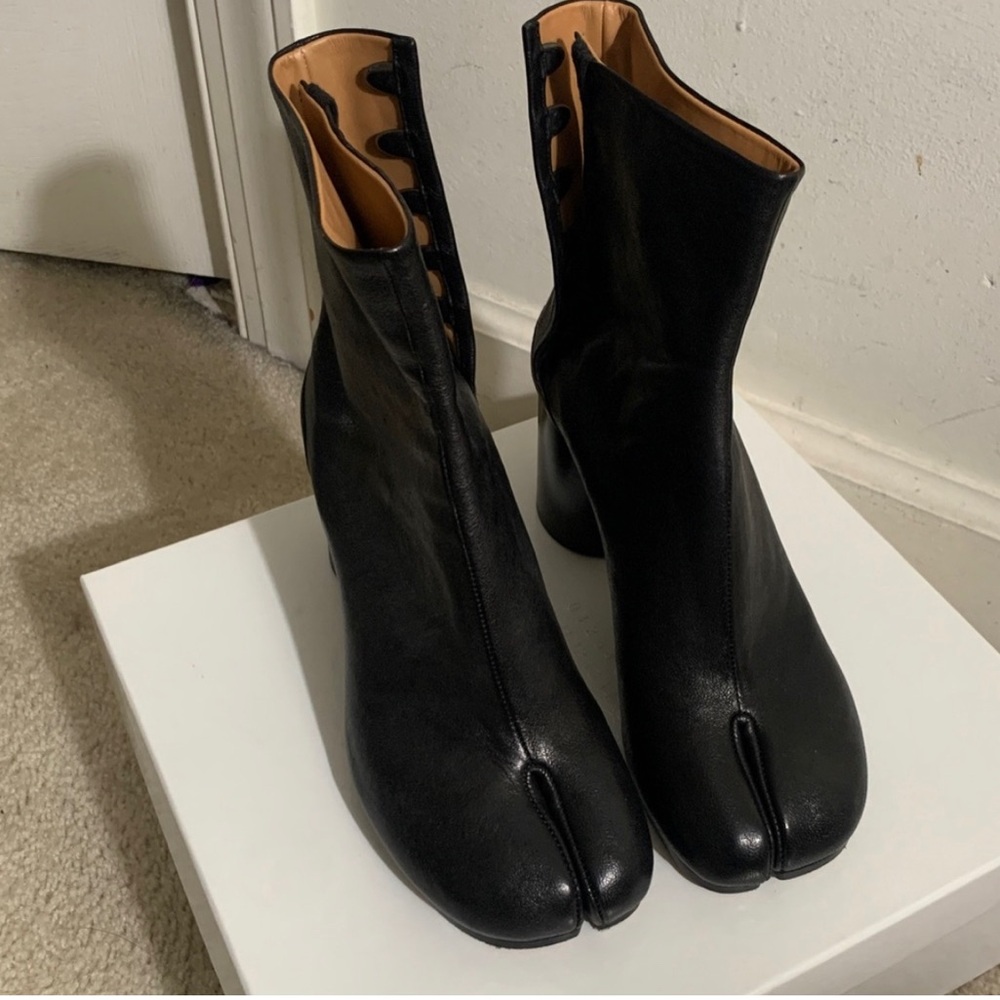 Maison Margiela Tabi leather split-toe ankle boots - Picture 3 of 11